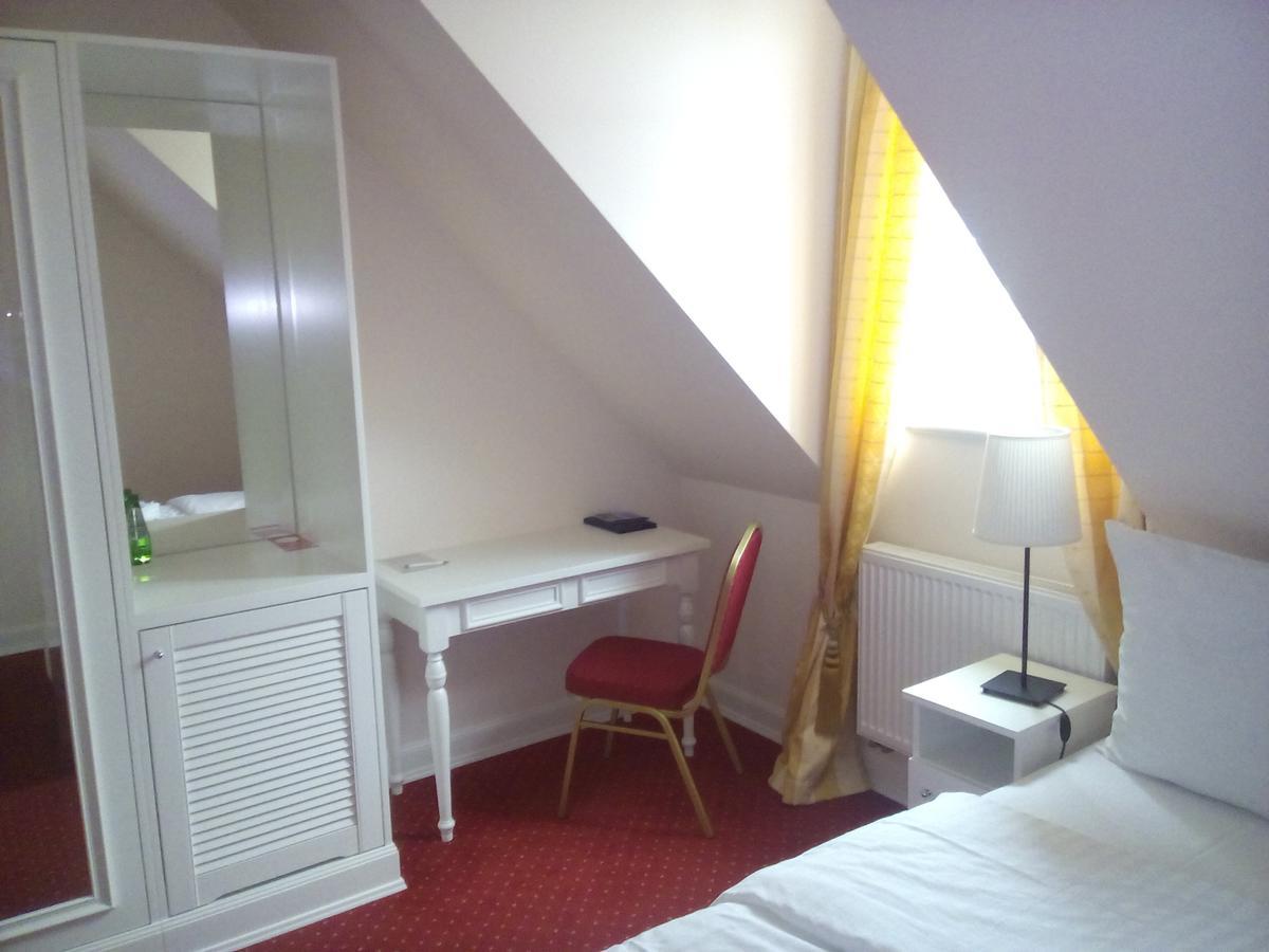 Palac I Folwark Nemino Sierakowice  외부 사진