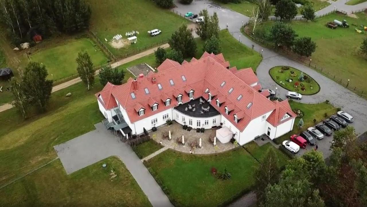 Palac I Folwark Nemino Sierakowice  외부 사진